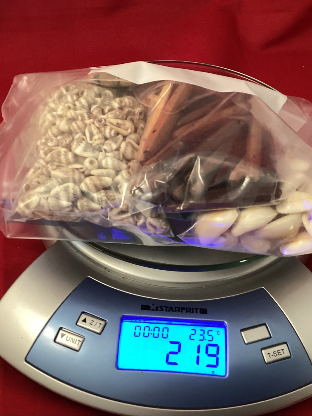 219 grams of assorted beads for jewelry making - Picture 7 of 7